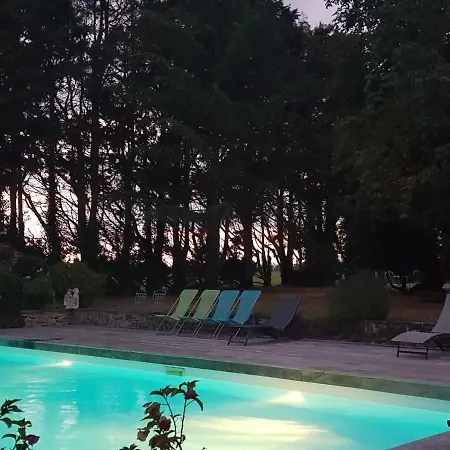 Havre De Paix Avec Piscine Chauffee, Jardin Arbore Et Activites Pour Tous - Fr-1-306-1142 * Teille (Loire-Atlantique)
