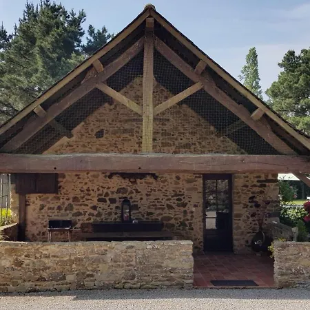 Havre De Paix Avec Piscine Chauffee, Jardin Arbore Et Activites Pour Tous - Fr-1-306-1142 * Teille (Loire-Atlantique)
