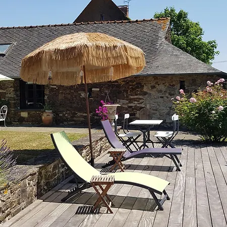 Havre De Paix Avec Piscine Chauffee, Jardin Arbore Et Activites Pour Tous - Fr-1-306-1142