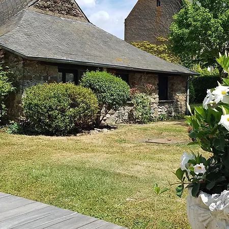 Havre De Paix Avec Piscine Chauffee, Jardin Arbore Et Activites Pour Tous - Fr-1-306-1142 בית נופש *