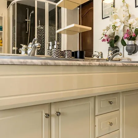 Havre De Paix Avec Piscine Chauffee, Jardin Arbore Et Activites Pour Tous - Fr-1-306-1142 *