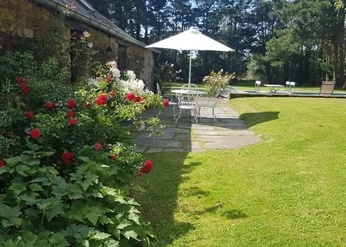 Havre De Paix Avec Piscine Chauffee, Jardin Arbore Et Activites Pour Tous - Fr-1-306-1142 Casa de Férias