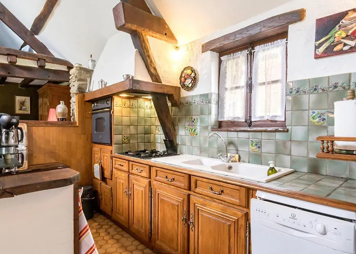 Casa de Férias Havre De Paix Avec Piscine Chauffee, Jardin Arbore Et Activites Pour Tous - Fr-1-306-1142