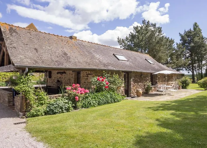 Havre De Paix Avec Piscine Chauffee, Jardin Arbore Et Activites Pour Tous - Fr-1-306-1142 *